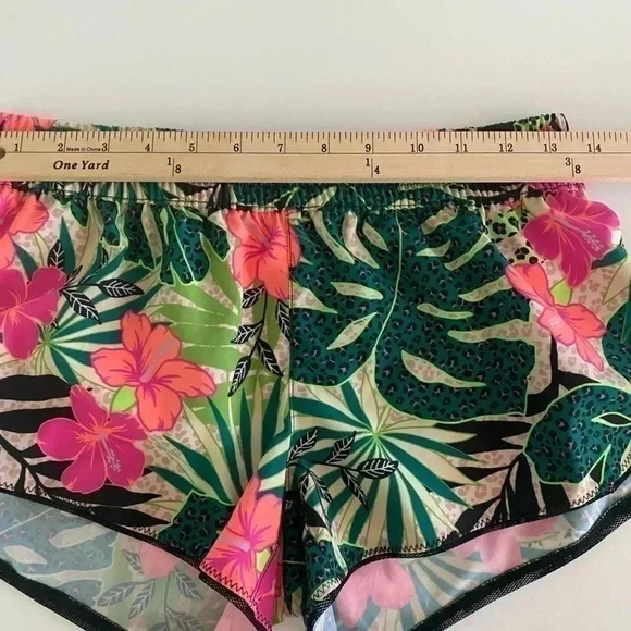California Waves Women’s Hawaiian Swim Cover up Shorts - Size XS - Picture 6 of 6